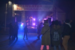 Sylwester pod gwiazdami w Strawczynie